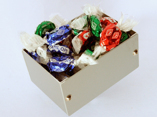 小物入れ　１号器　フィーチャリング　佐久間製菓キャンロップ