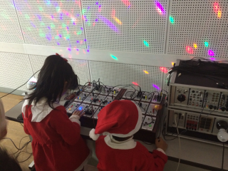ピコピコクリスマス・２１世紀の楽しい電子楽器ワークショップ